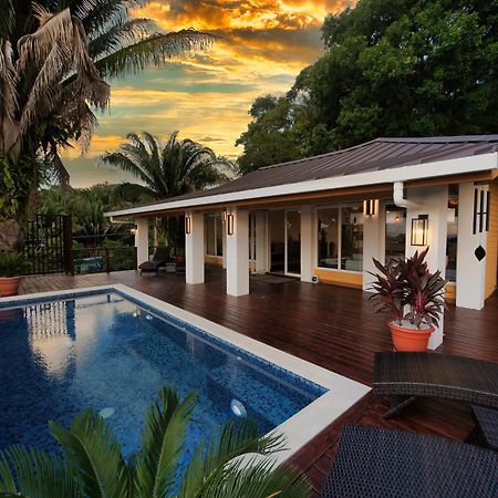 Relax At This Hillside Retreat That Overlooks The Lush Forest And The Caribbean, West End Exterior foto